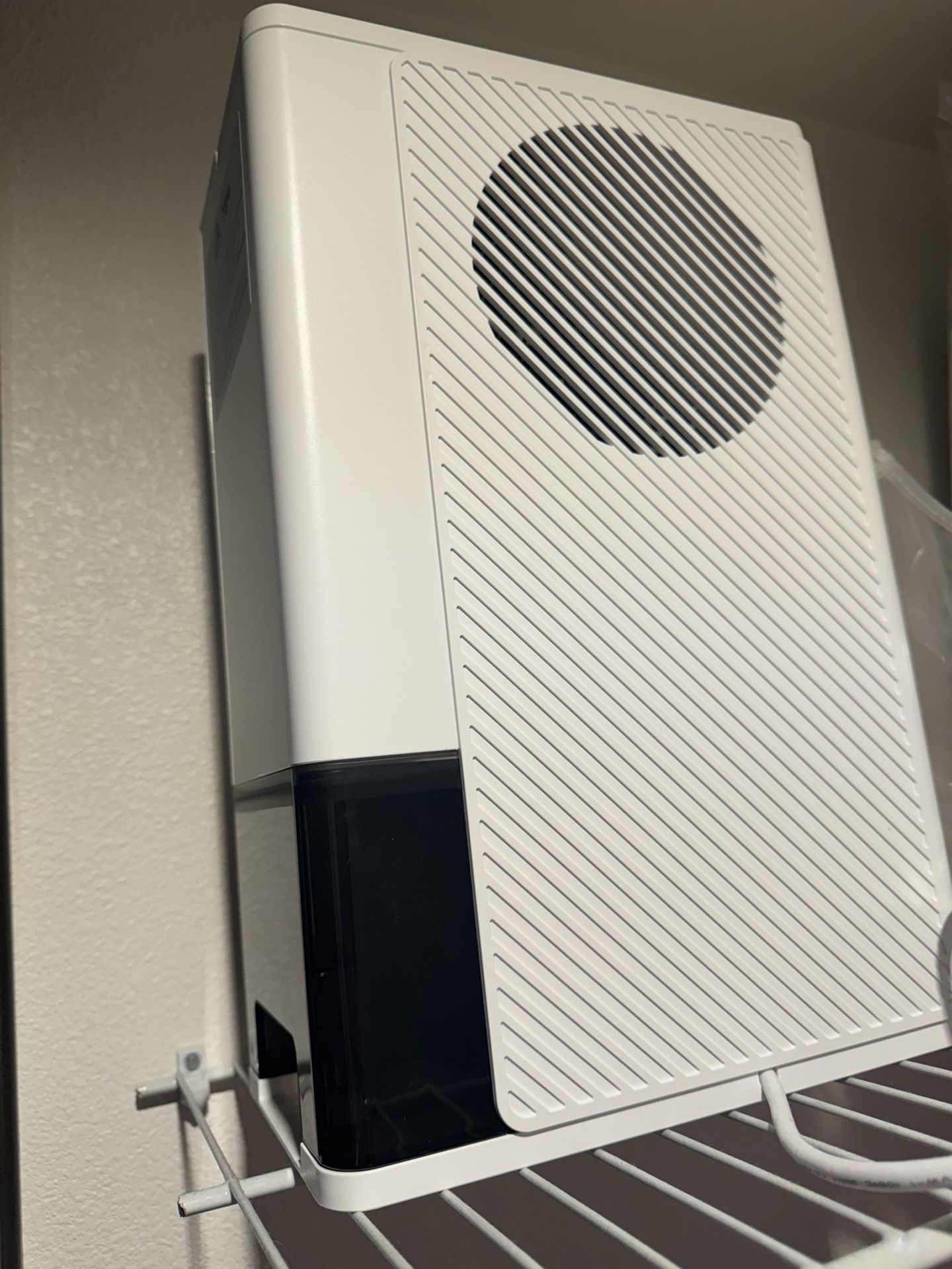 Aeocky Dehumidifier- Never Used