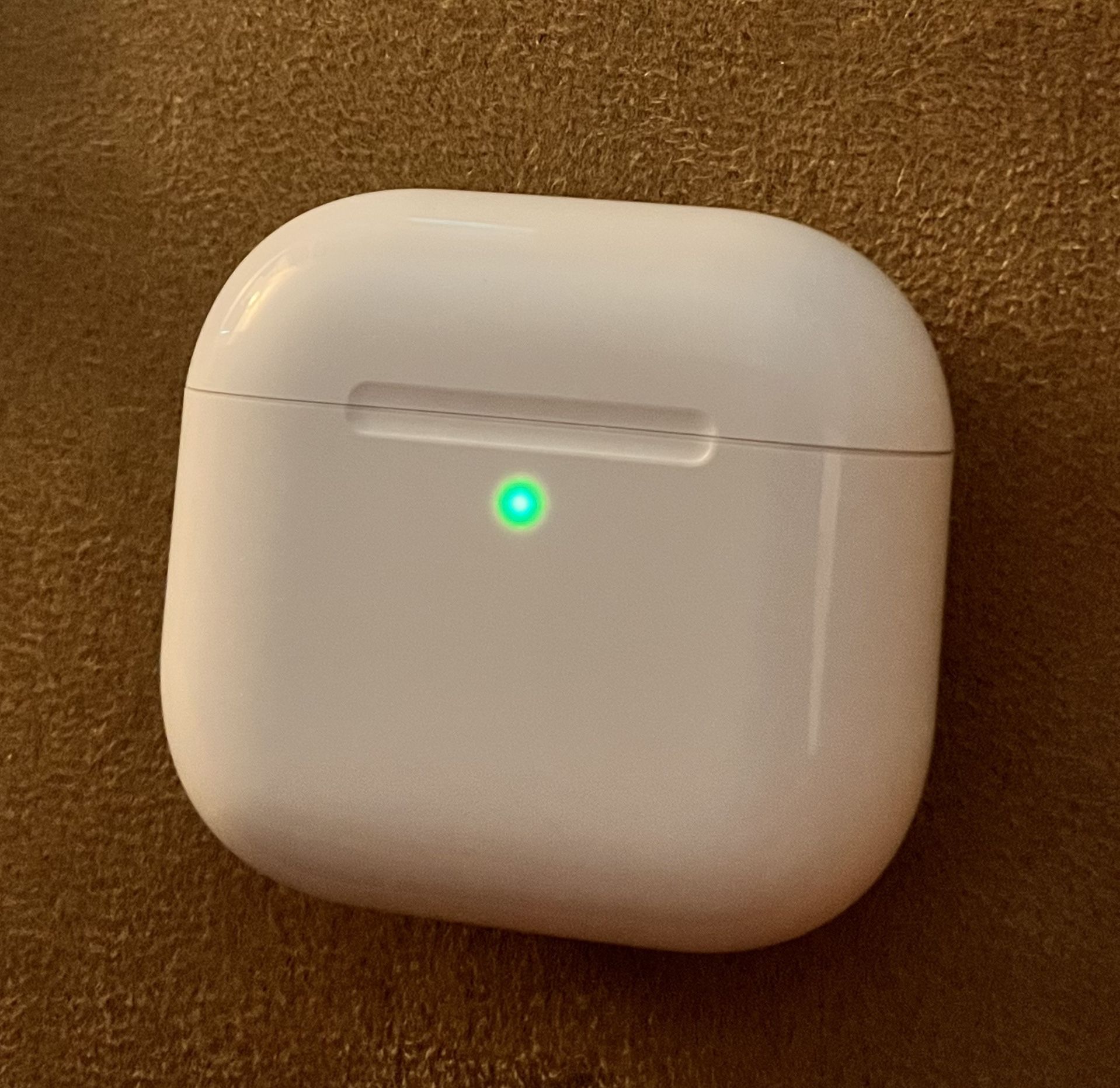 AirPods 4 ANC