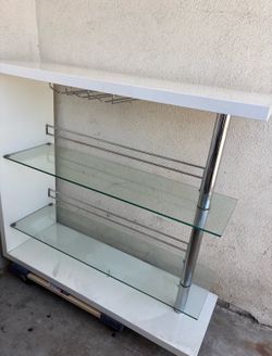 White Retail Display Shelf Unit with Glass Shelves