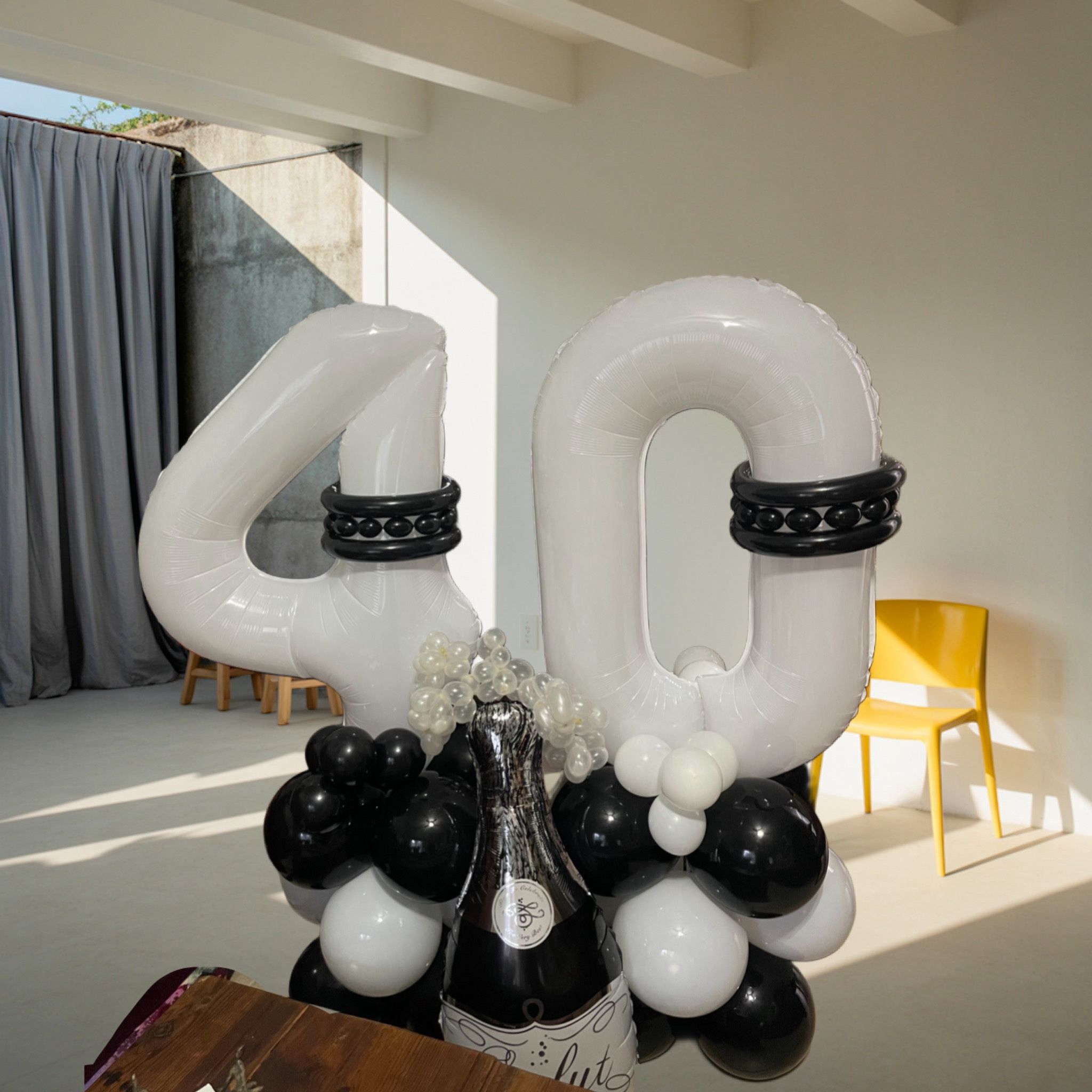 Balloons arch/ Birthdays/ Decoration for any Occasioni