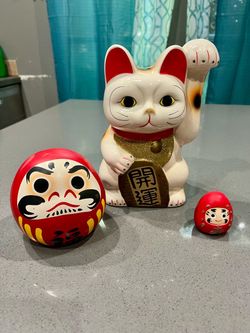 Maneki Neko Lucky Cat and Daruma Doll Set