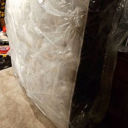 Asher Pillow Top Mattress 