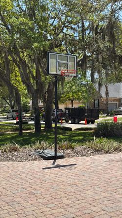 Used Free Standing Portable Basketball Hoop .