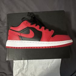 AIR JORDAN 1 LOW (GS) 4.5y