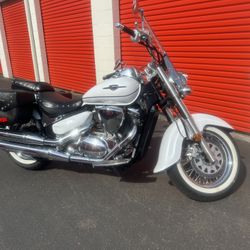 2023 Suzuki Boulevard C50T