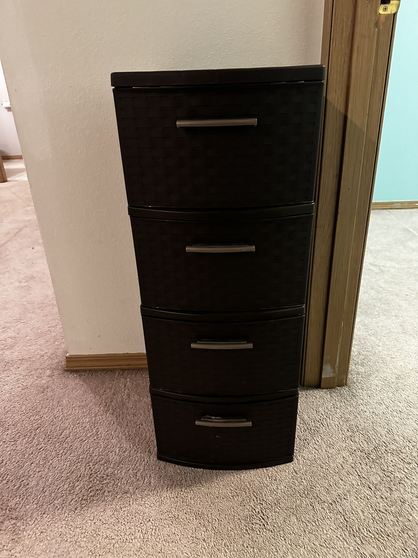 Sterilite 4 Drawer Weave Tower, Espresso for Sale in Spanaway, WA - OfferUp