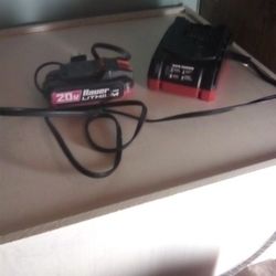 Rapid Charger And 20 V Bauer Battery