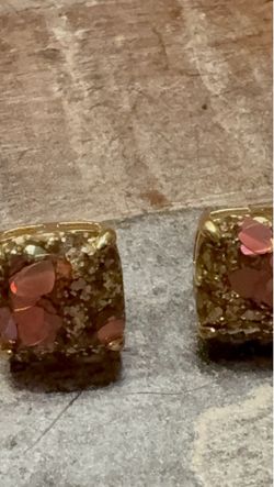 Gold Glitter Resin Stud Earrings with hearts