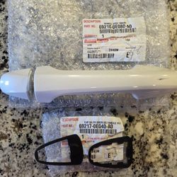 TOYOTA TACOMA DOOR HANDLE WITH TOUCH SENSOR