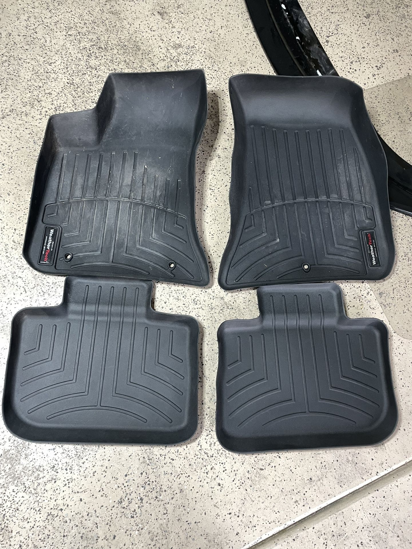 Great Condition Weathertech Floor Liner Mats 