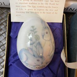 1971 bone China Noritake Collectible Egg