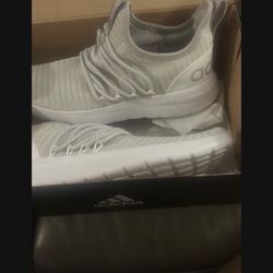 Pair of used addias Men’s Running still great condition asking 20 for pair size 9.5 