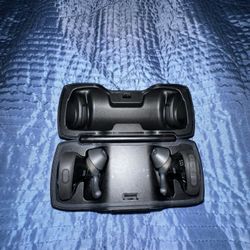 Bose SoundSport Free, True Wireless Earbuds, (Sweatproof Bluetooth Headphones for Workouts and Sports), Black