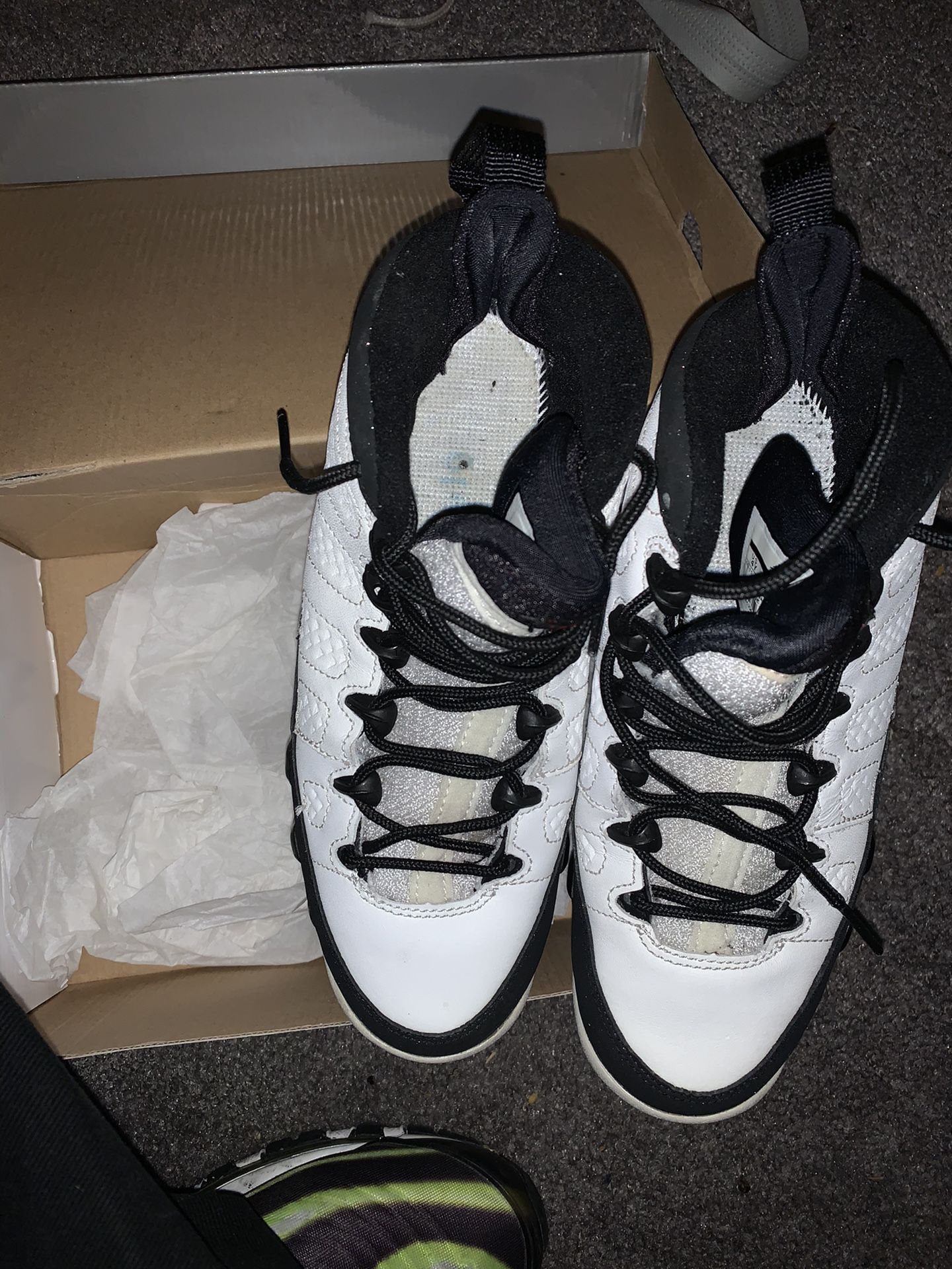 Jordan 9 4y