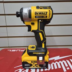 NEW DeWalt 20V XR Brushless 3-Speed Impact Driver With 5AH Battery