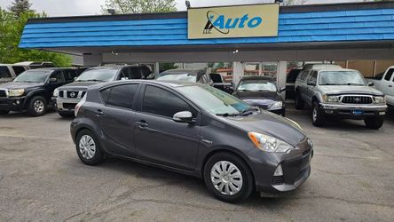2012 Toyota Prius c