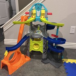 Fisher Price Launch & Loop Raceway