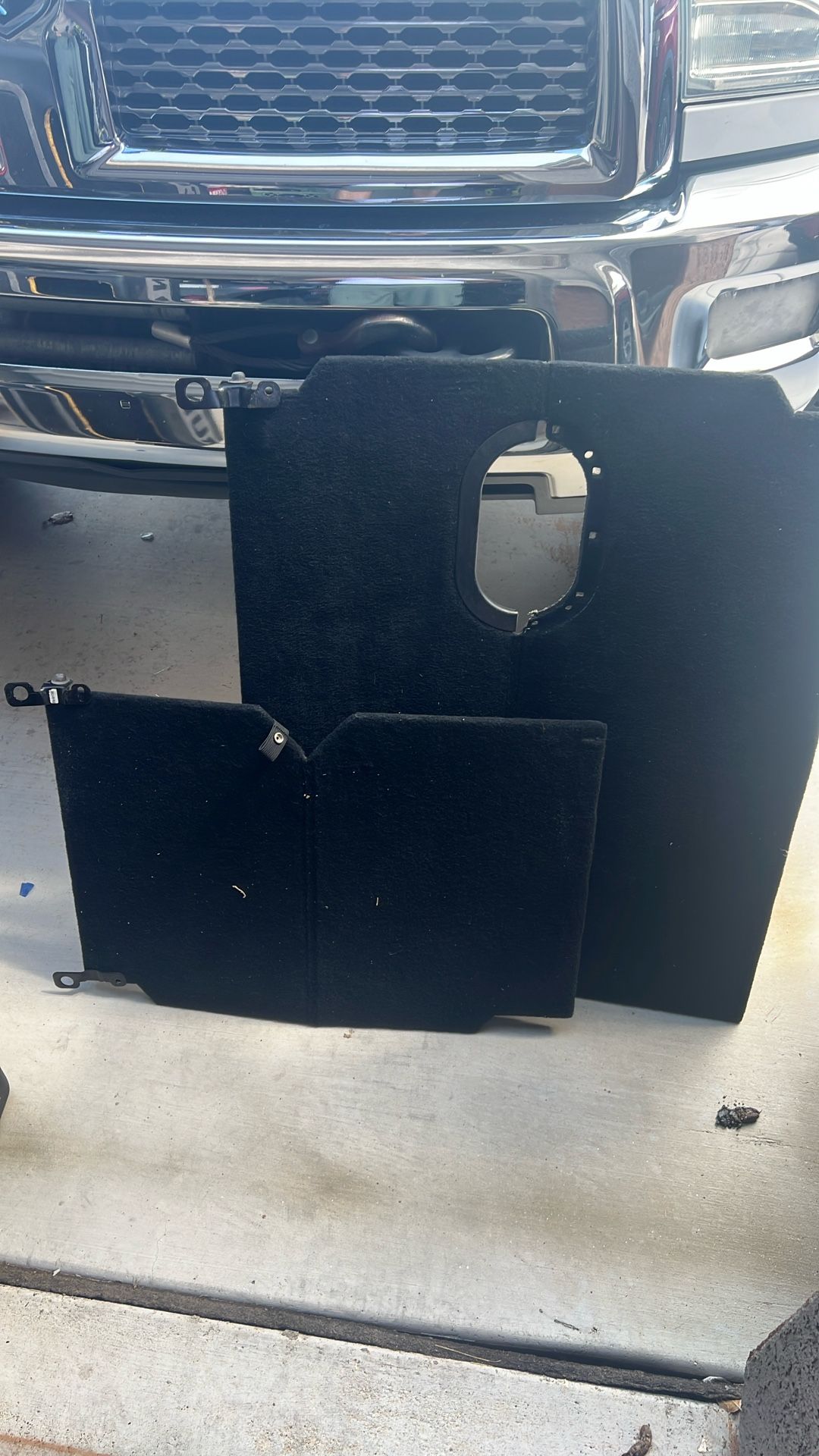 Ram Rear Under seat Folders