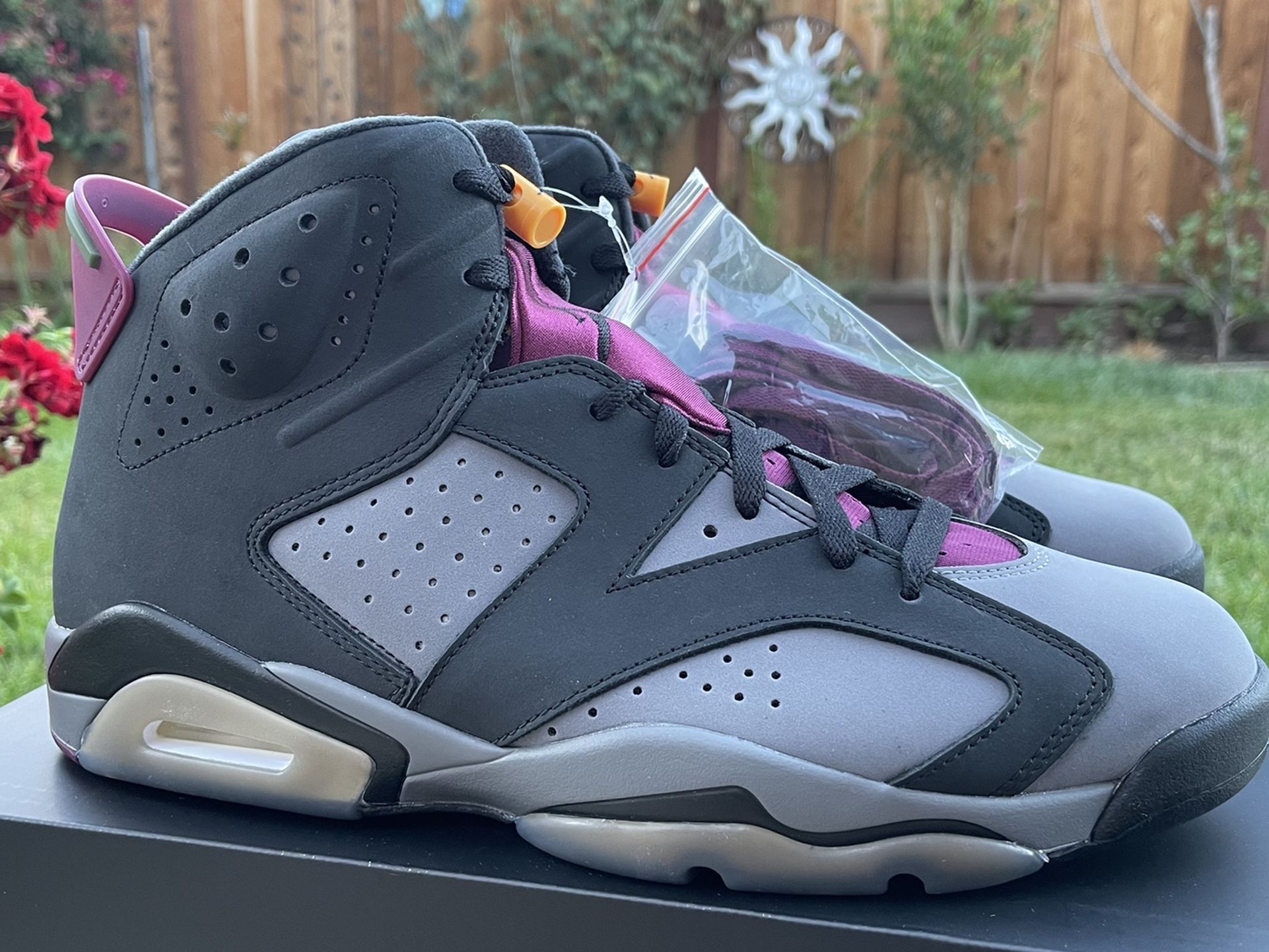 Nike Air Jordan Retro Bordeaux Size 11 Men's Sneakers CT8529 063