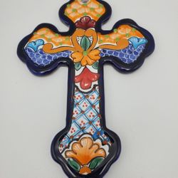 Talavera Del Carmen Cross, Black Border