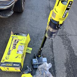 RYOBI ONE+ HP 18V Cordless Pet Stick Vacuum Cleaner Kit with 4.0 ah battery and charger 