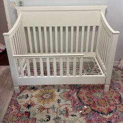 Pottery Barn Larkin Full Crib With Toddler Wall