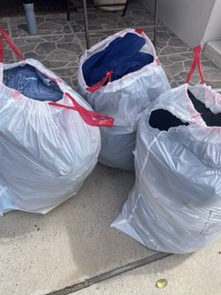 4 Large Bags (13 Gallon) Clothes