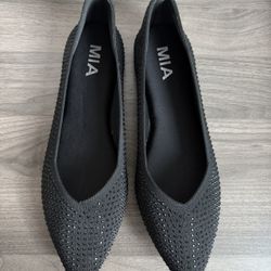 Flat Shoes MIA