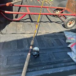 Vintage Eagle Claw Trailmaster Fishing Rod / Read Below ⬇️