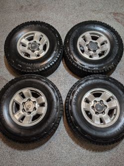 Toyota Tacoma Wheels and Newer 31x10.5R15 Tires