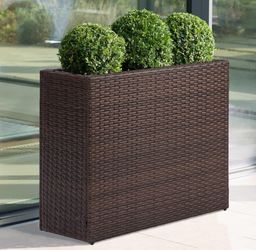 *NEW* LEWIS&WAYNE Wicker Planter