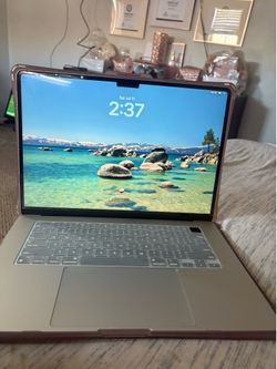 Apple 15-inch Mac book for sale,Air M3 8gb /256Gb