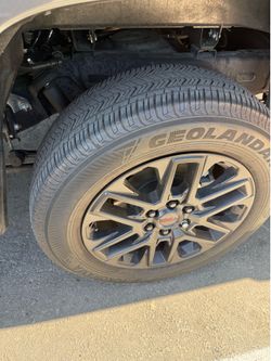 Toyota tundra wheels all 4