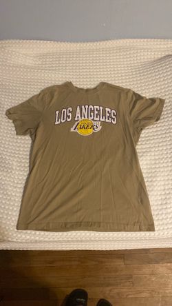 NBA laker tee shirt