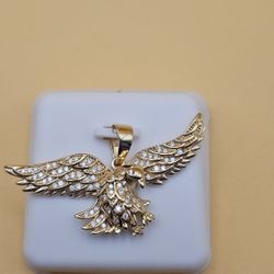 🦅✨ Bold Gold Eagle Pendant & Chain ✨🦅