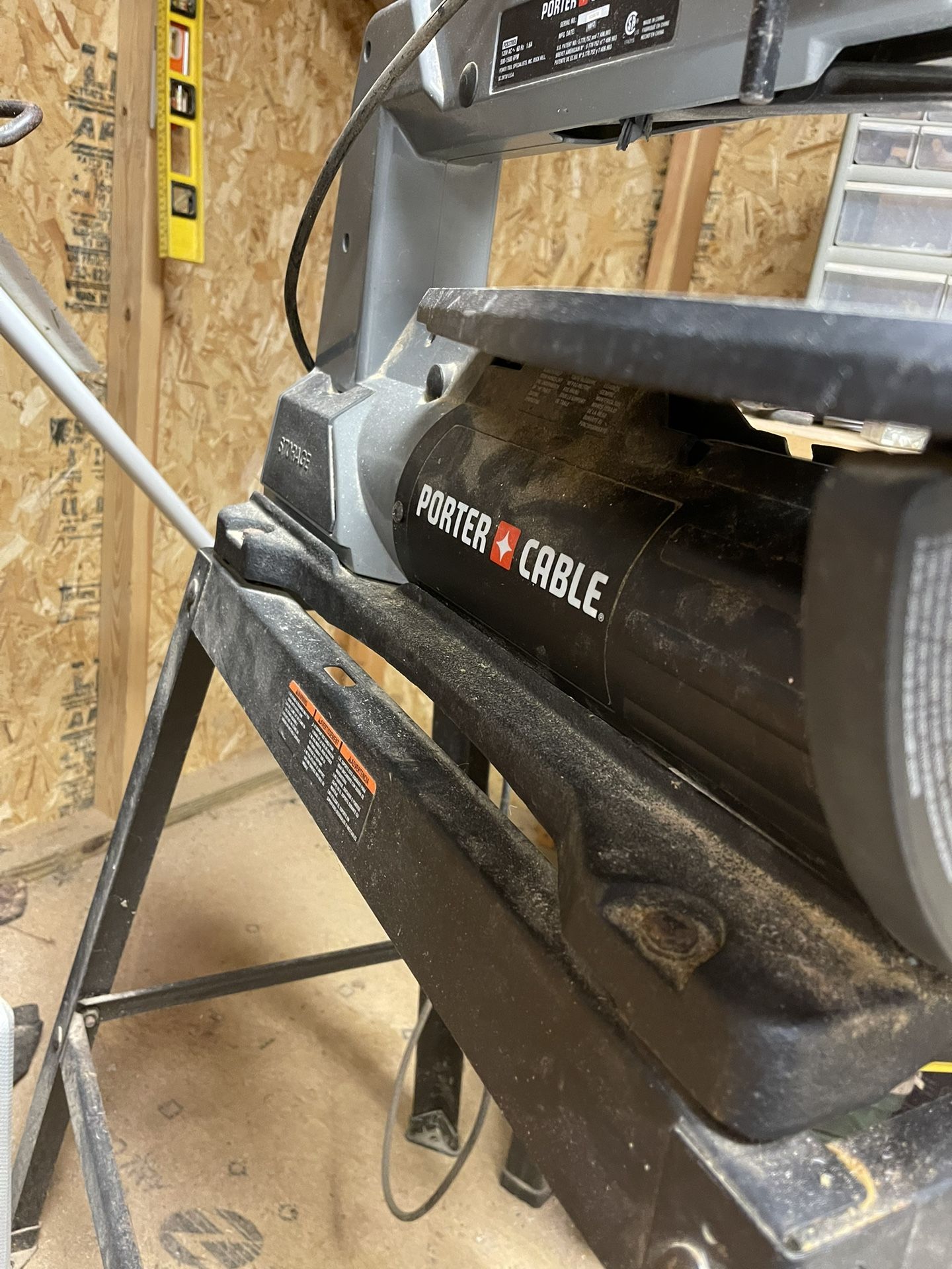 18” Scroll Saw With Workstand