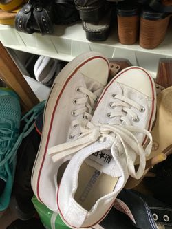 Converse size 9