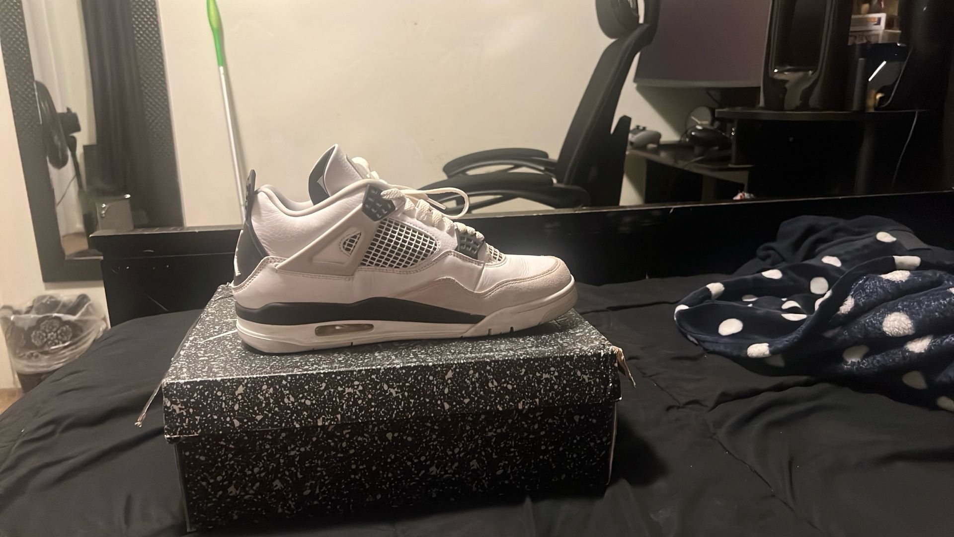  Air Jordan 4 Retro "Military Black" Size 11 And Air Jordan 5 Retro ‘Raging Bull’ Size 10.5