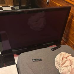 Panasonic 52”