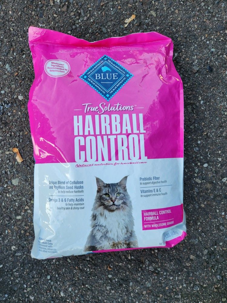 Cat food 10Lb bag