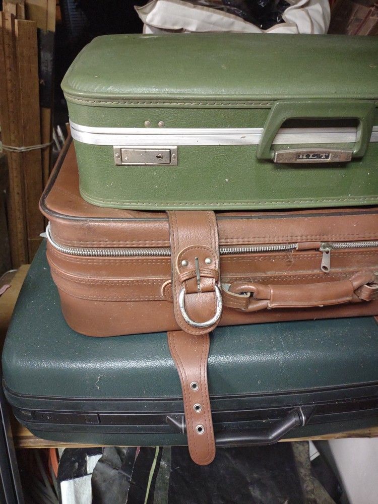 Luggage Sets Make. Offer On Each Set