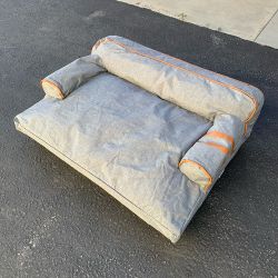New in Box $45 (Gray Color) Medium Size 30” Pet Dog Sofa Bed with Backrest Fabric Non-Slip Base