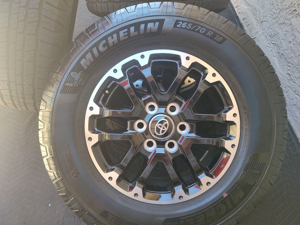 2025 Toyota Tundra 18" OEM Takeoffs 