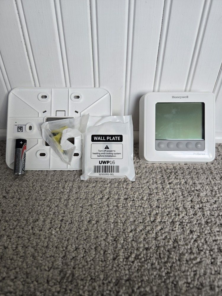 Honeywell T6 Pro Model TH6210U2001 Thermostat