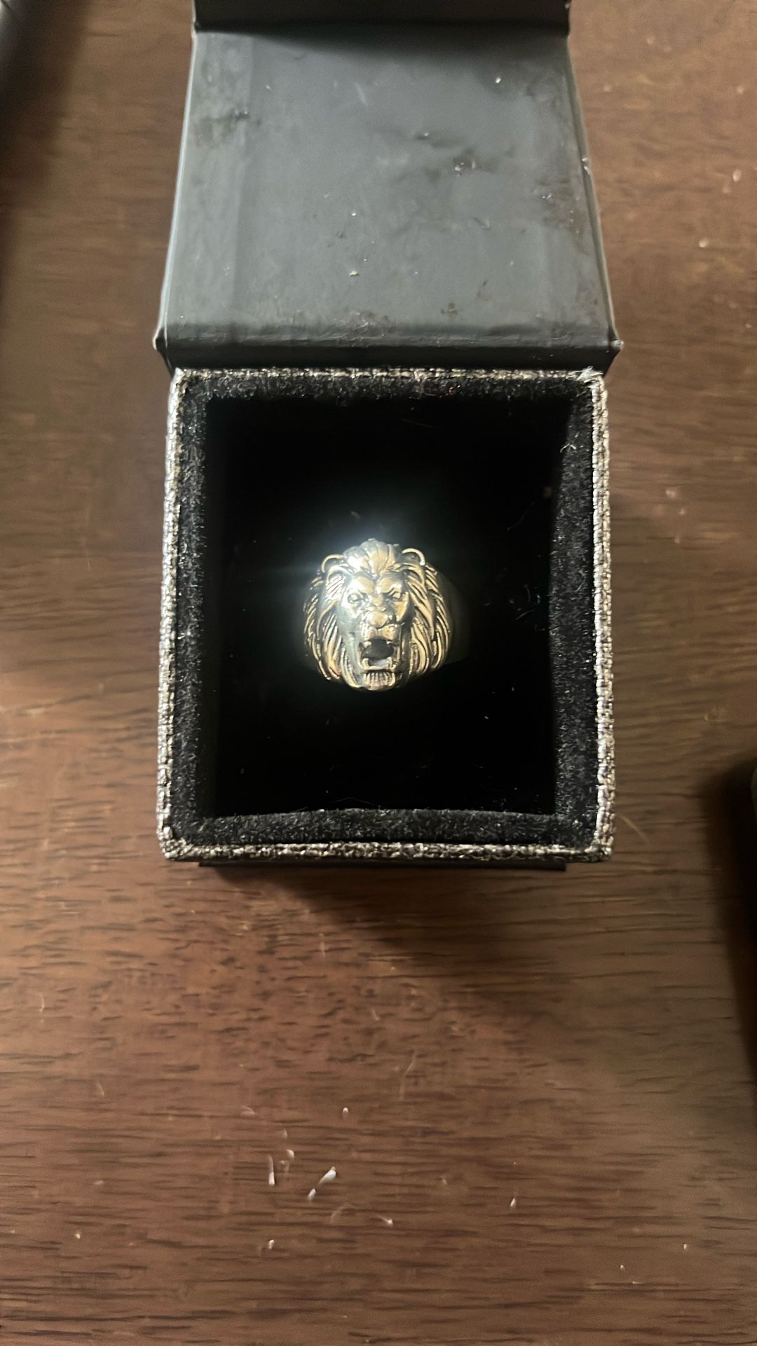 8.9grams soild sterling silver 925 Lion Ring