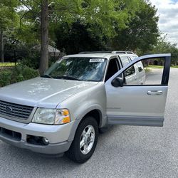 2002 Ford Explorer Sport