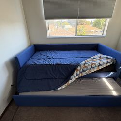 Twin with trundle + 2 mattresses