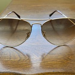 NEW Ray-Ban Aviator Gradient