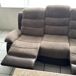 🚨🔥 BRAND NEW Reclining Sofa Set – Only $1300 OBO 🔥🚨 🛋️