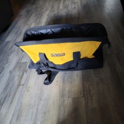 Dewalt Contractor Bag (26×14")